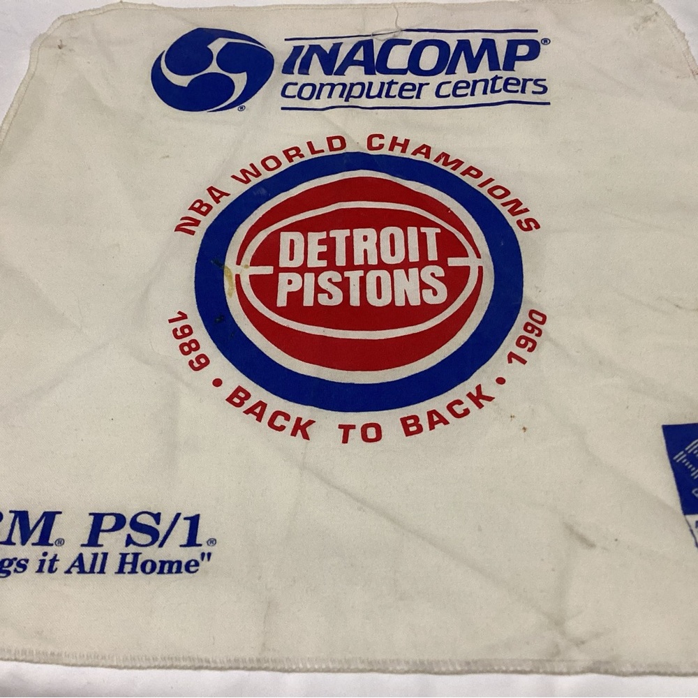 Vintage Detroit Detroit Pistons 1989-1990 Back to Back NBA World Champions